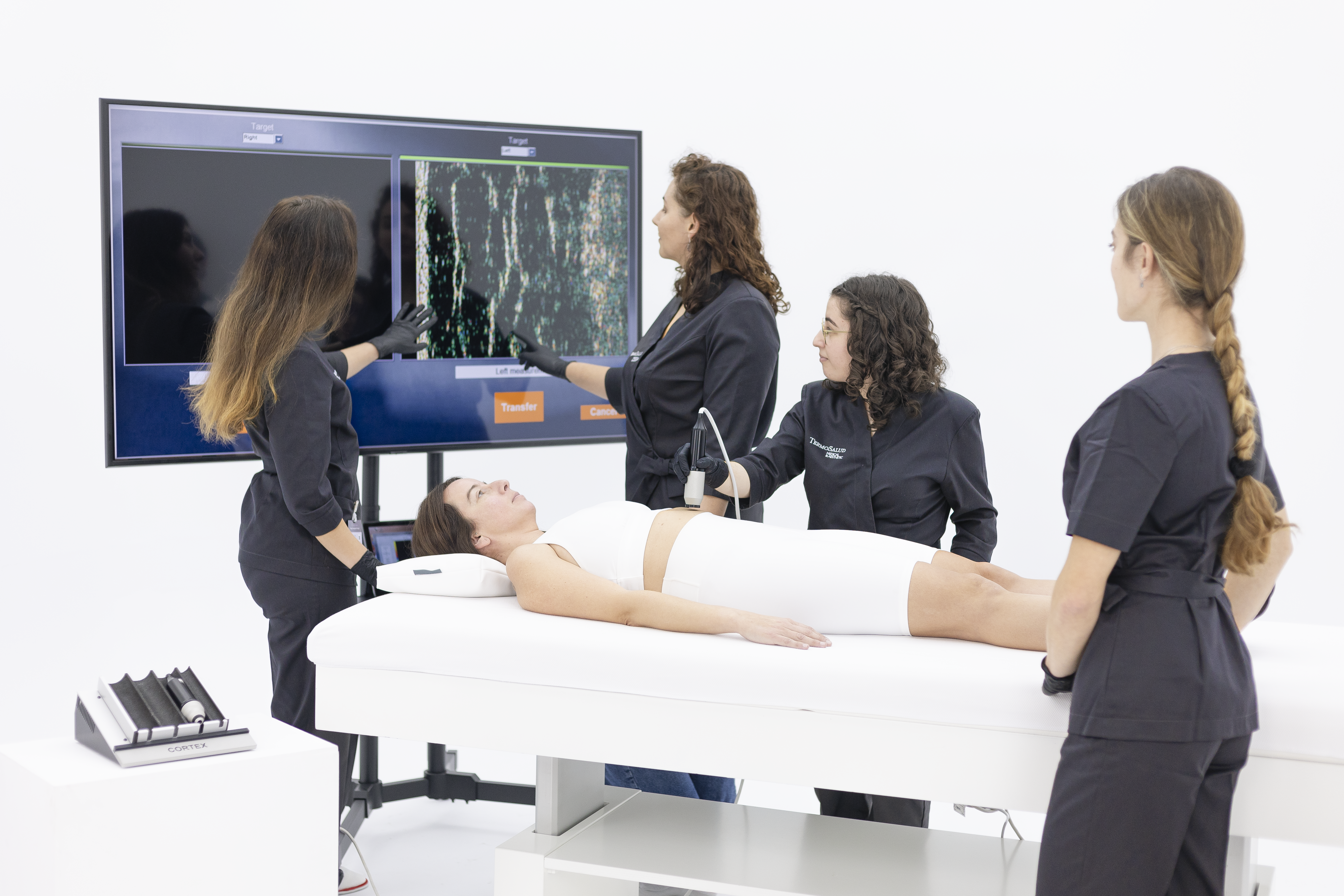 Acclimatised rooms equipped with measuring instruments to ensure the well-being of the participants.